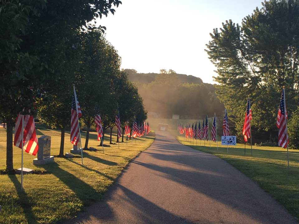 10k memorial flags